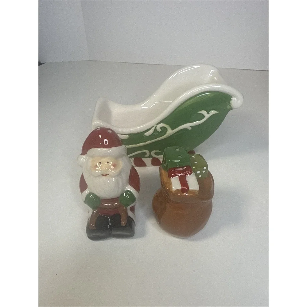 Cracker Barrel‎ Santa Sleigh & Toys Salt & Pepper Set, Unused, In Original Box